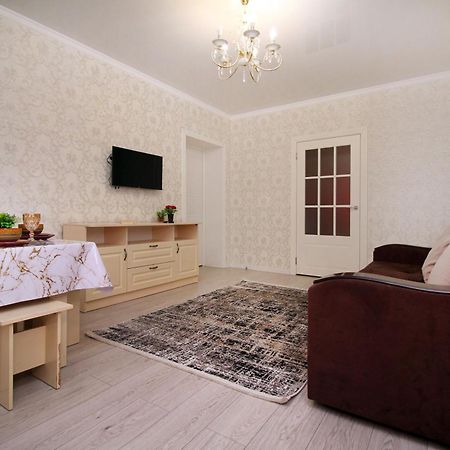 Your Home Away From Home 213 Almaty Bagian luar foto