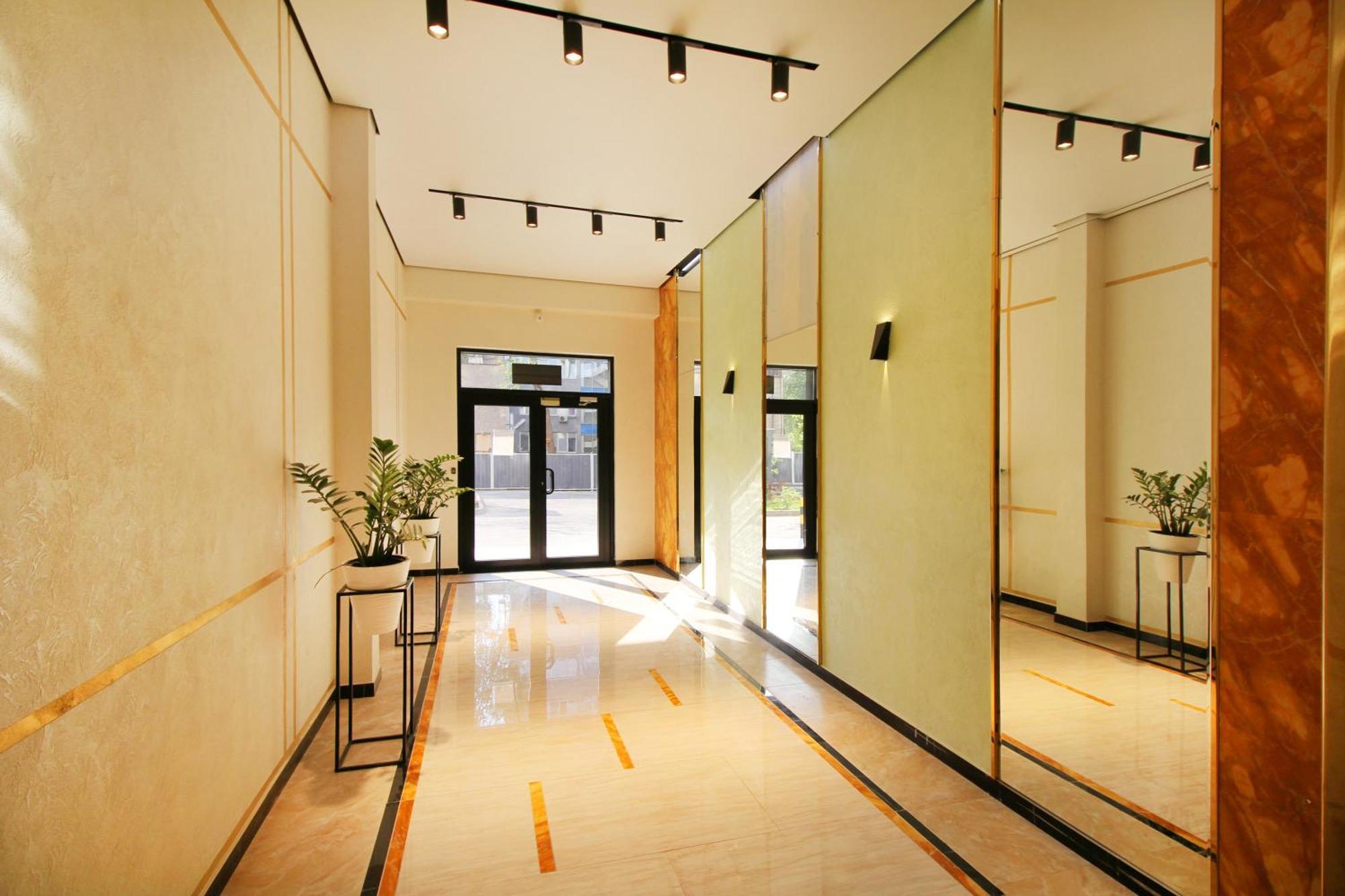 Your Home Away From Home 213 Almaty Bagian luar foto
