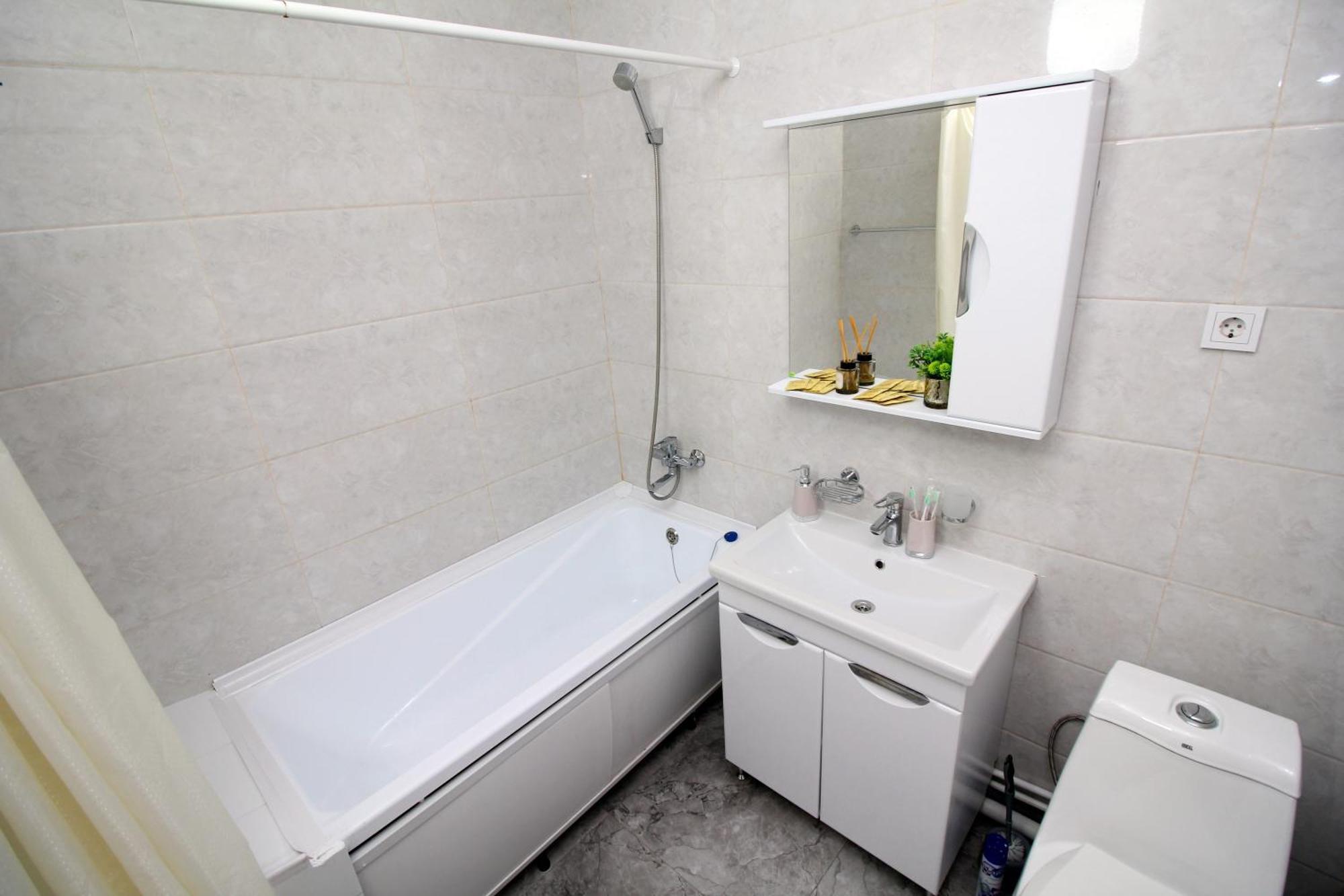 Your Home Away From Home 213 Almaty Bagian luar foto