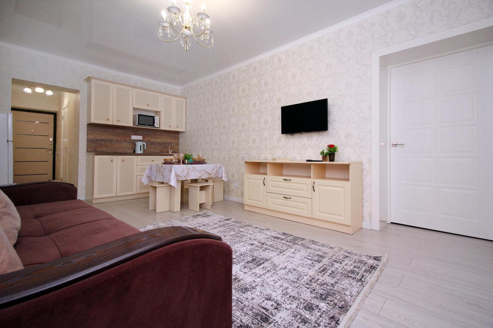 Your Home Away From Home 213 Almaty Bagian luar foto