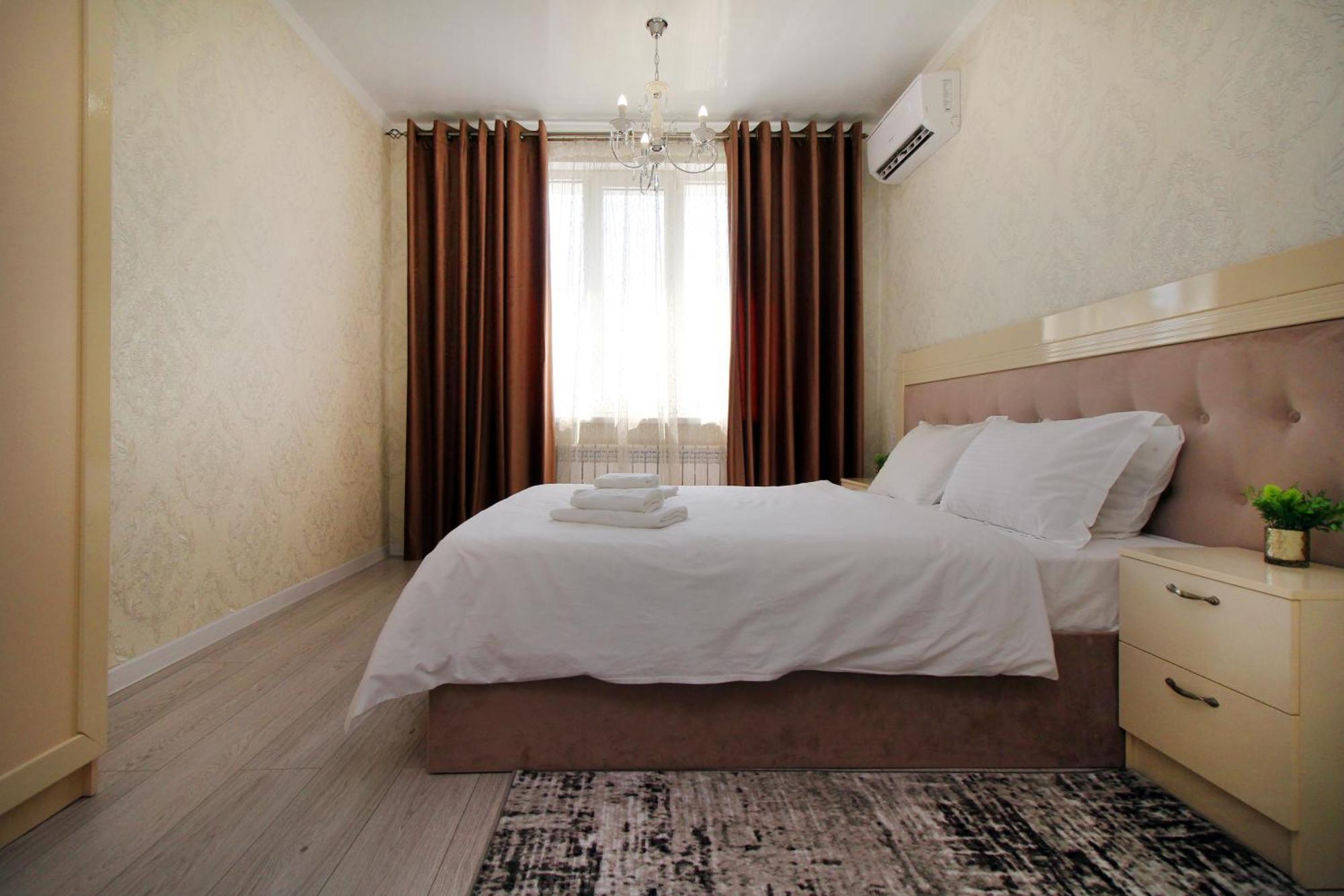 Your Home Away From Home 213 Almaty Bagian luar foto
