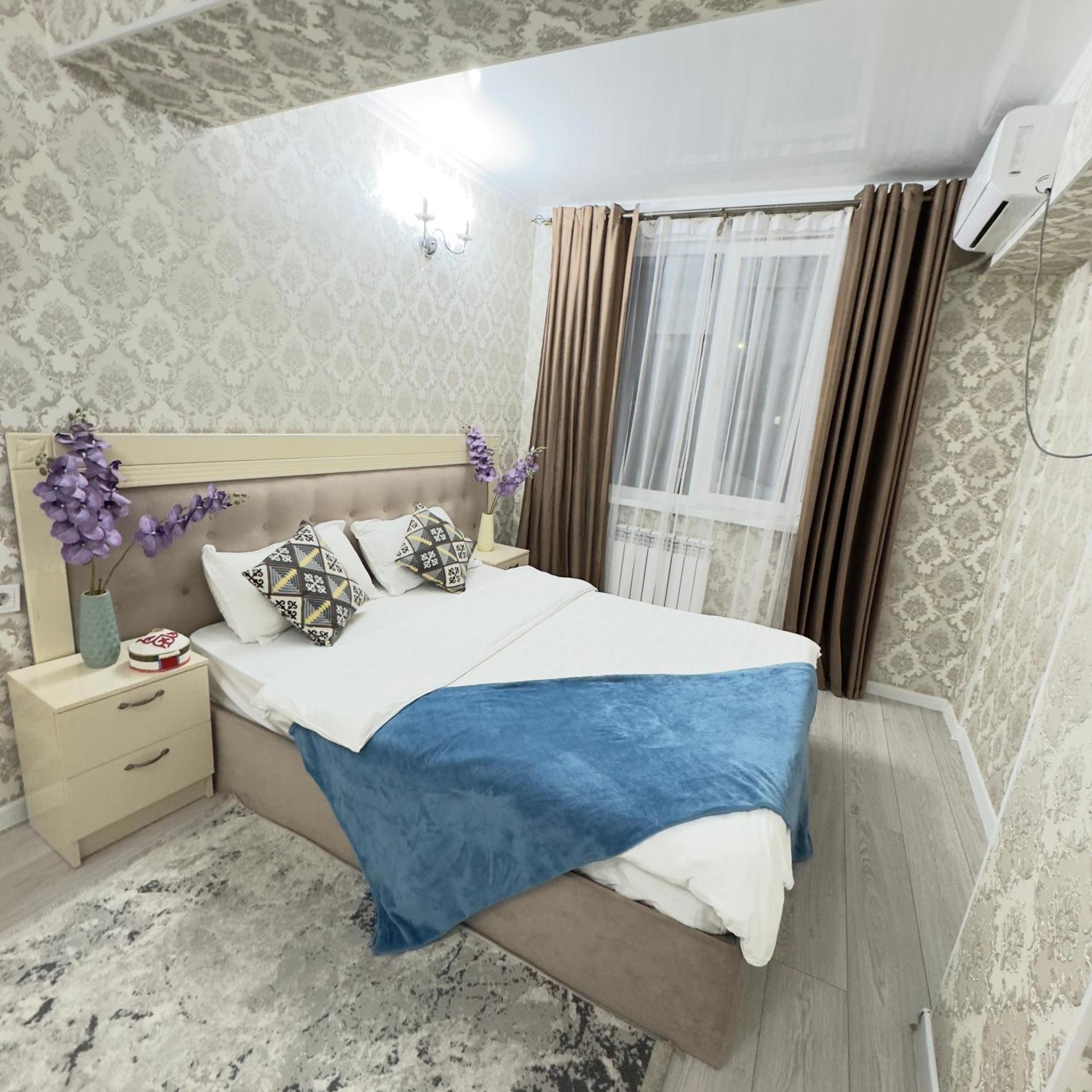Your Home Away From Home 213 Almaty Bagian luar foto
